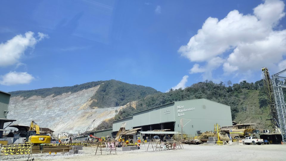 Ekspor Konsentrat Tertunda, Laba Bersih Amman Semester I Terkoreksi