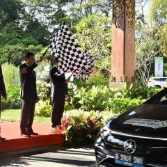 Jajaran Menteri Energi Se-ASEAN Sambut Kedatangan Peserta Konvoi Kendaraan Ramah Lingkungan di Bali