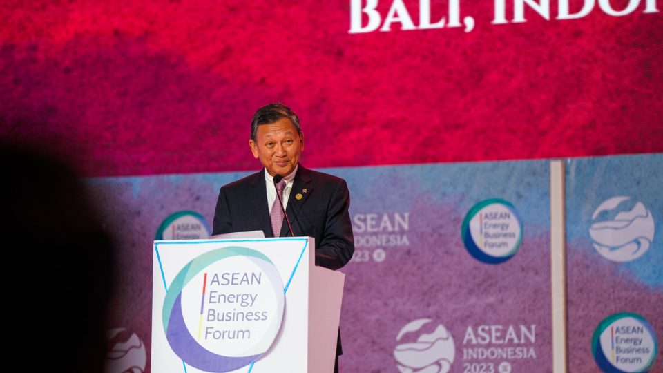 Menteri ESDM Dorong Implementasi Interkoneksi Pipa Gas dan Jaringan Listrik di kawasan ASEAN