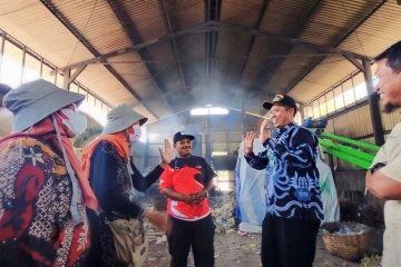 Pertagas Edukasi Pengelolaan Sampah Bagi Perangkat Desa Kalitengah