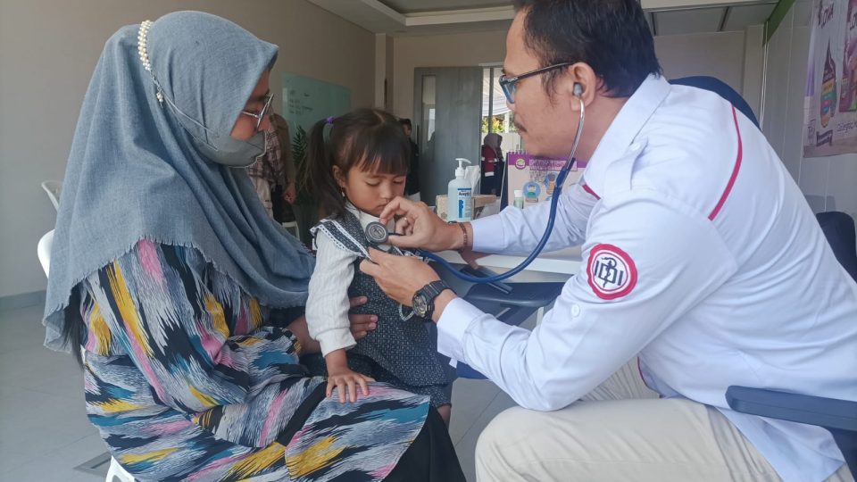 Tangani Stunting, Geo Dipa Energi Gelar Pengobatan Gratis Bagi Anak dan Ibu Hamil