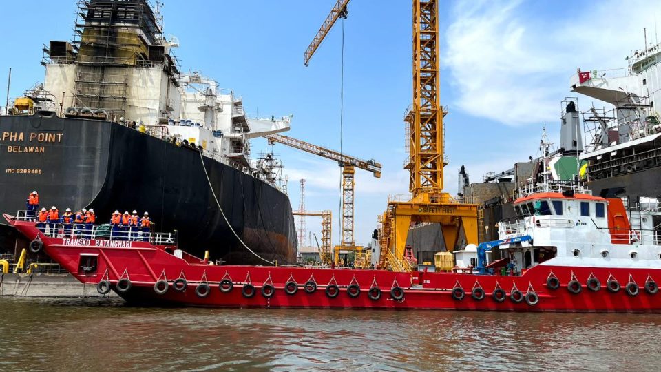 Pertamina Trans Kontinental Tambah Dua Armada Landing Craft Tank
