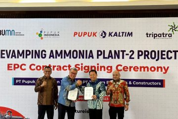Tripatra Teken Kontrak EPC Proyek Pembaruan Pabrik Amonia-2 Pupuk Kaltim