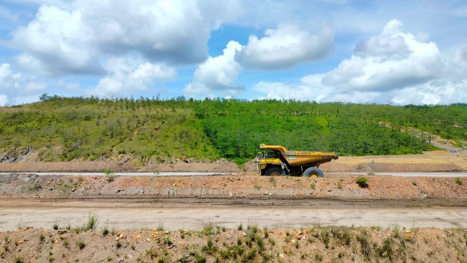 Strategi Jitu BUMI Kelola Lingkungan Sekitar Operasi Tambang