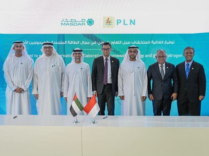 Masdar dan PLN Teken Perjanjian Peningkatan Kapasitas PLTS Terapung Cirata