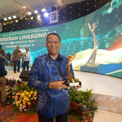 United Tractors Raih Proper Emas KLHK