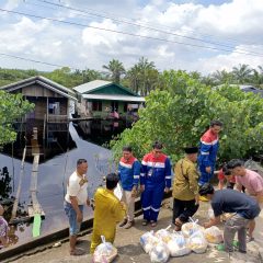 Peduli Warga  Terdampak Banjir, Pertagas Salurkan Bantuan