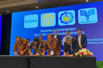 Siemens Hibah Perangkat Lunak Kelistrikan untuk Tiga Universitas