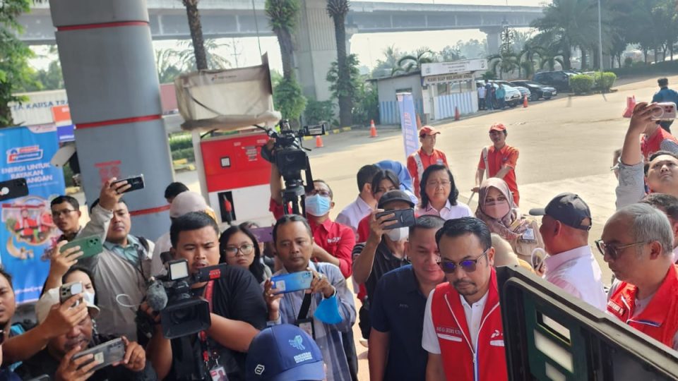 Pertamina bersama Kementerian Perdagangan Tindak Dispenser SPBU Nakal
