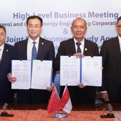 PLN Indonesia Power dan China Energy Sepakat Kaji Pengembangan Energi Hijau Skala Besar di Sulawesi