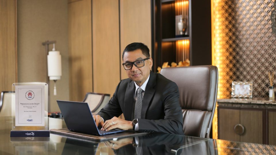 PLN Kembali Raih Best Green Loan Internasional atas Akselerasi Transisi Energi