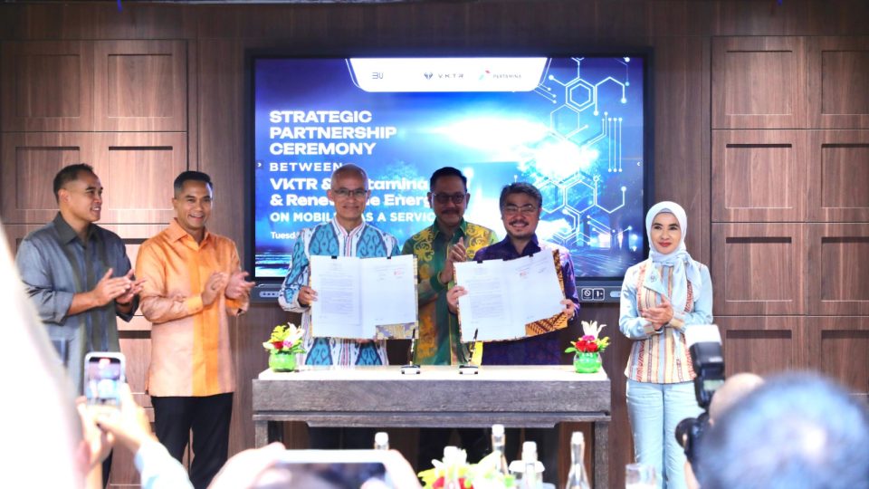 Pertamina NRE dan Anak Usaha Grup Bakrie Bentuk Anak Usaha Penyewaan Kendaraan Listrik