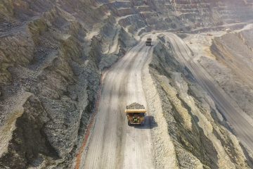 AMMAN Targetkan Produksi Emas Dua Kali Lipat