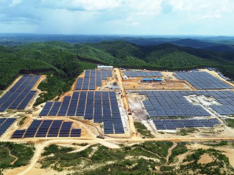 Akademisi ITPLN Beberkan Kunci Sukses PLTS 100 GW