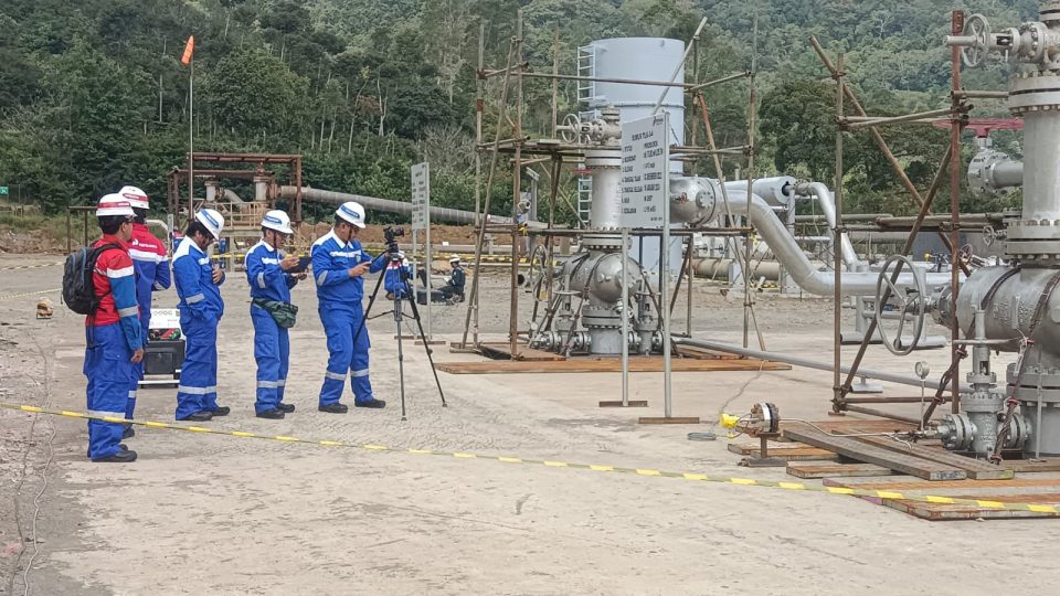 Elnusa Pasang Perangkat Portable Well Test di Karaha