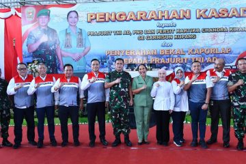 Sinergi, Pertamina – TNI AD Salurkan Bantuan ke Warga Kupang