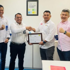 Kantongi Renewable Energy Certificate di 27 Cabang dan Site, United Tractors Tekan Emisi 5.109 tonCO2eq