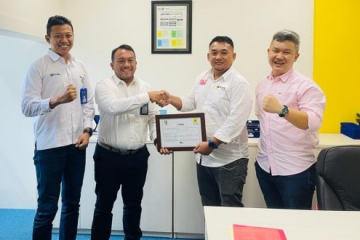 Kantongi Renewable Energy Certificate di 27 Cabang dan Site, United Tractors Tekan Emisi 5.109 tonCO2eq