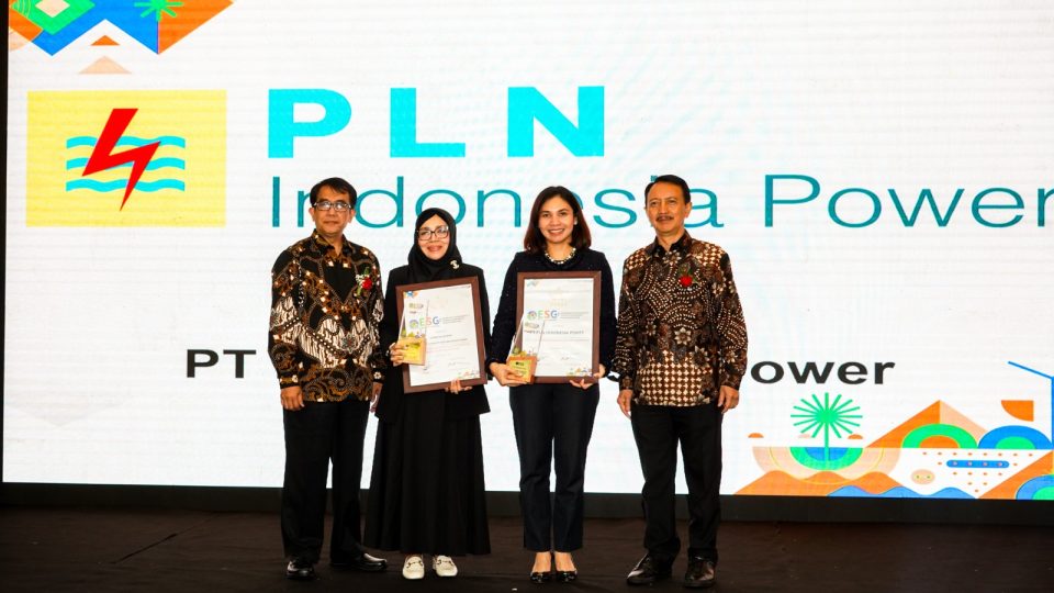 PLN Indonesia Power Borong Penghargaan di ESG Inititatives Award
