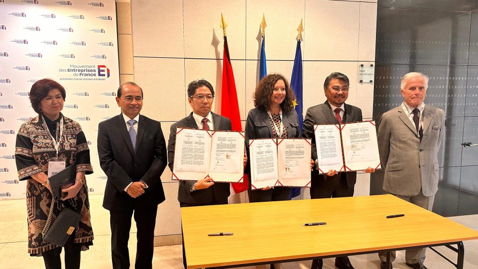 Percepat Inovasi dan Optimalkan Keekonomian Hidrogen Hijau, PGE dan  Pertamina NRE Jalin Kerja Sama dengan Genvia