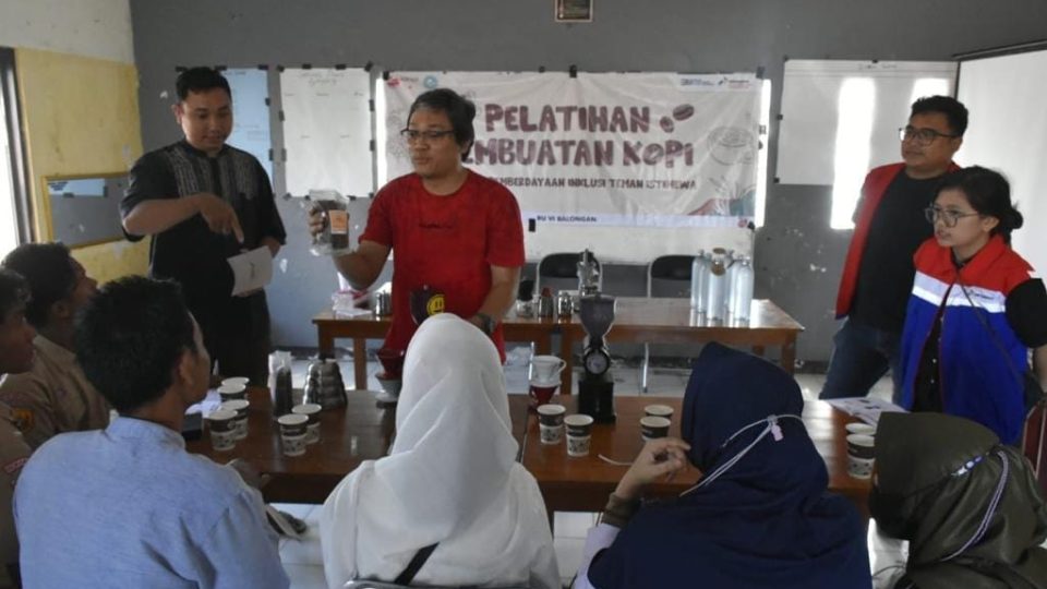 Kala Kilang Balongan Mendengar Kebutuhan Para Tuna Rungu