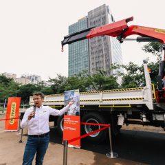 Mounted Crane PK 53002 Sanggar Sarana Baja Dorong Lifting Pertambangan