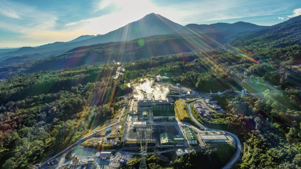 SEML dan PLN Teken Amandemen PPA pengembangan Unit 2 dan Unit 3 PLTP Muara Laboh