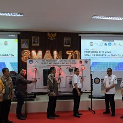 Dukung Pembangunan Berkelanjutan, Paiton Energy Hadirkan PLTS Atap di Tiga Sekolah