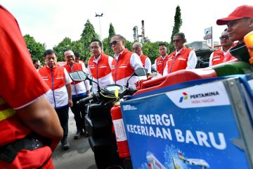 Menteri ESDM dan Dirut Pertamina Tinjau Terminal BBM dan LPG di Banten, Pastikan Pasokan Energi Jelang Natal dan Tahun Baru Aman