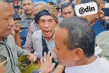 Menteri Bahlil Disekakmat Warga Pengantre LPG Melon : Logika Berjalan Pak!