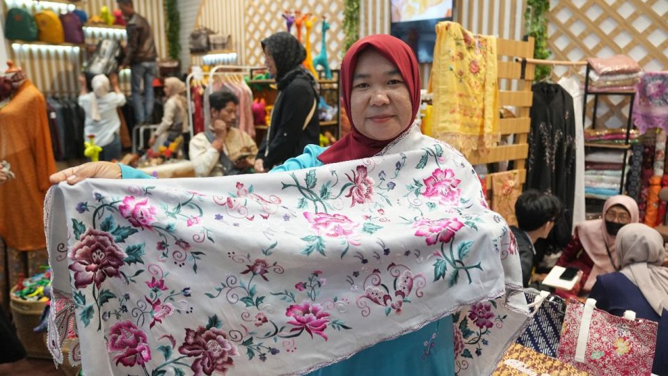 PGN Dukung Perajin Sulaman Tradisional Ekspansi Pasar di Inacraft 2025