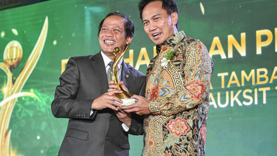 ANTAM Raih Dua PROPER Emas