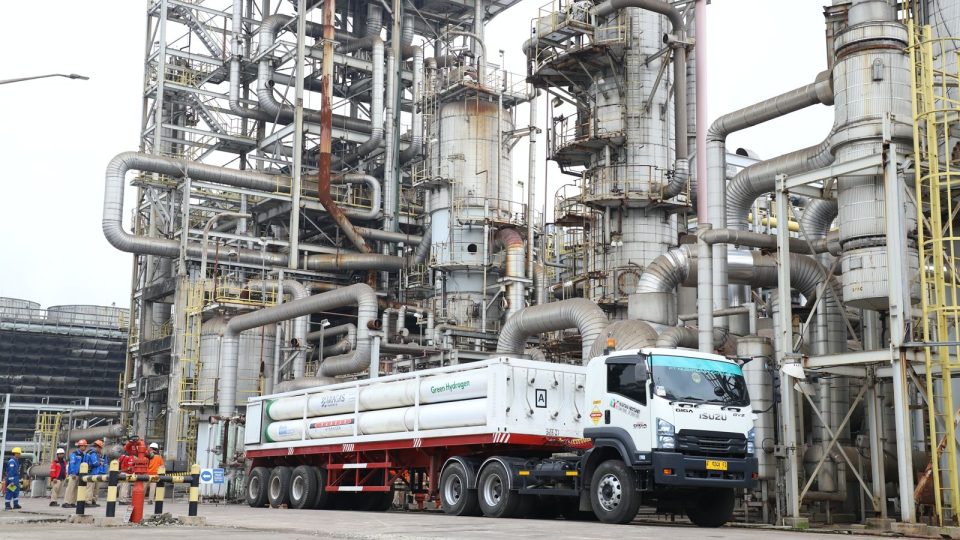 Green Ammonia PT Pupuk Indonesia Jaga Asa Transisi Energi Indonesia