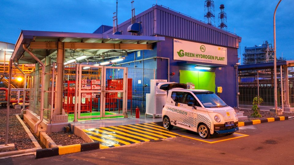 PLN NP Mulai Manfaatkan Hidrogen untuk Kendaraan dan Pembangkit Listrik