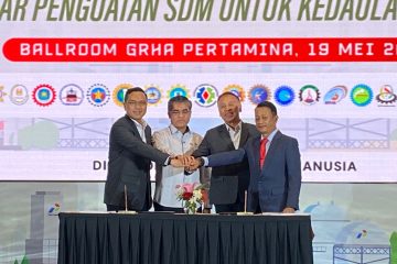 Disaksikan Menteri Ketenagakerjaan, FSPPB dan Pertamina Teken PKB ke IX 2025-2027 dan Komitmen Hubungan Industrial Pancasila