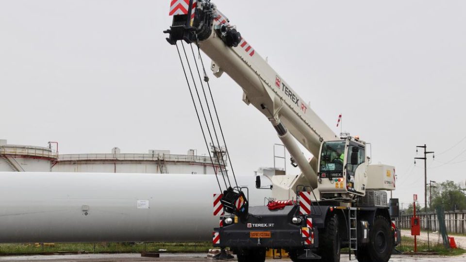 SSB Gandeng Terex Perkuat Operasional Alat Berat Pertambangan