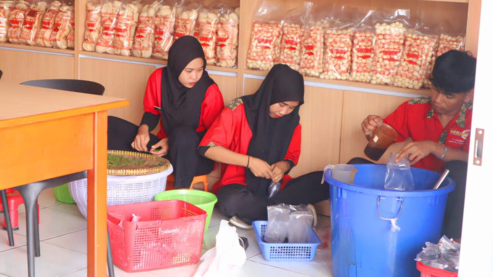 Wujudkan Mimpi Lokal ke Panggung Nasional: Perjalanan UMK Binaan MIND ID