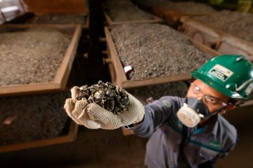 Cadangan Nikel 5,3 Miliar Ton, Indonesia Jadi Pemain Kunci Ekosistem EV