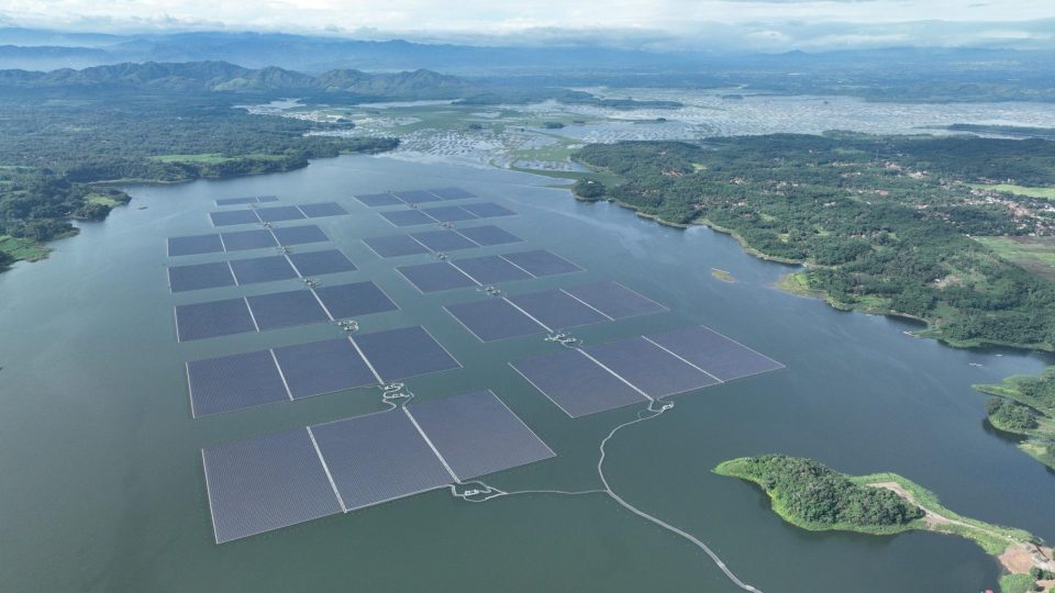 PLTS di Jamali Topang Penambahan Pembangkit Listrik hingga 2034