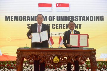 Indonesia – Singapura Sepakati Kerja Sama Perdagangan Listrik dan Pembangungn Kawasan Industri Hijau