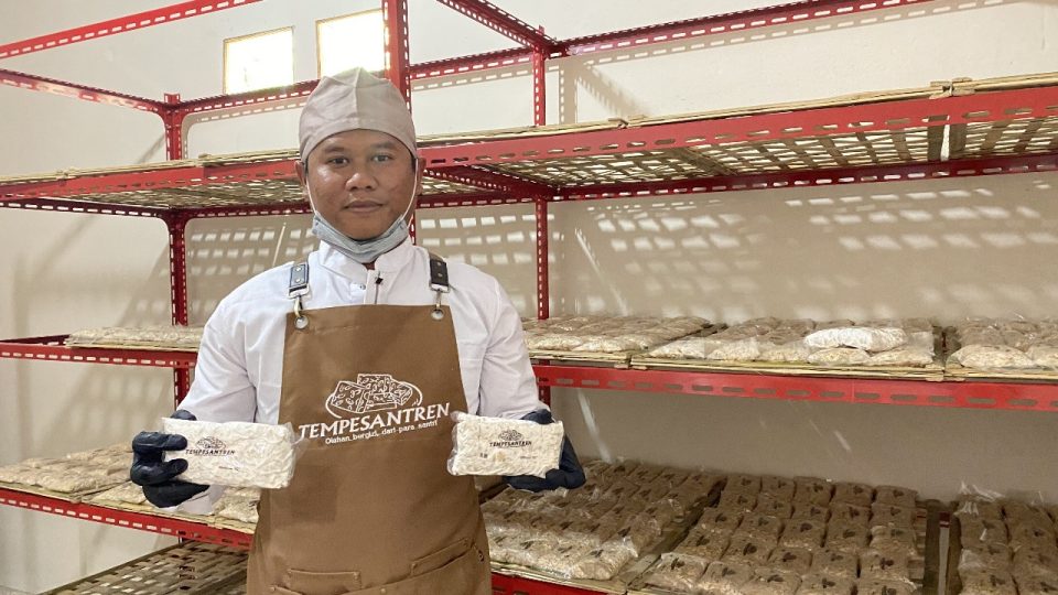 Dorong Kemandirian Ekonomi Pesantren, PDC Bangun Rumah Produksi Tempe di Indramayu