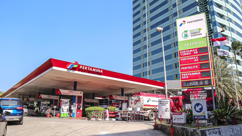 Kargo Base Fuel Tiba Hari Ini, Pertamina Mulai Kirim BBM ke Shell dkk