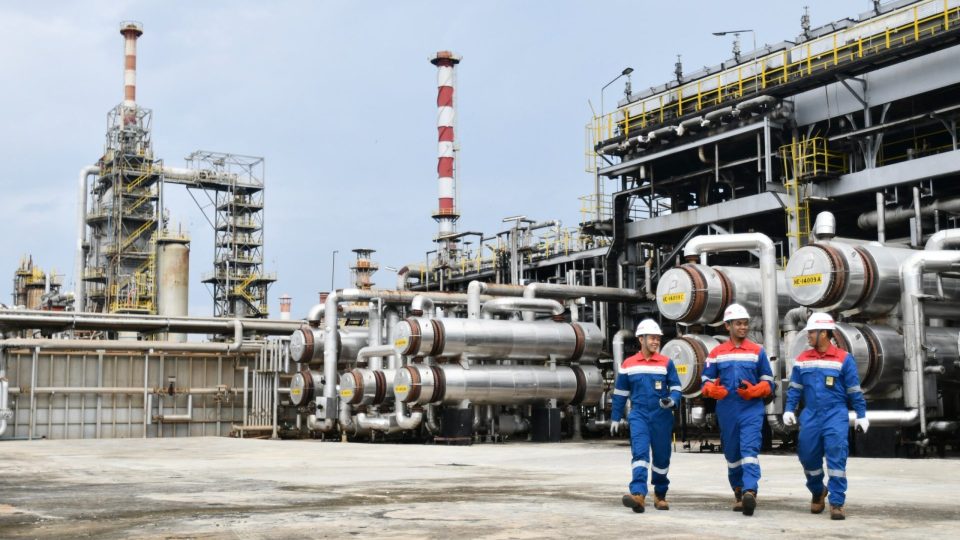 Jaga Pasokan BBM, Pertamina Operasikan Kilang BBM dari Timur hingga Barat Indonesia