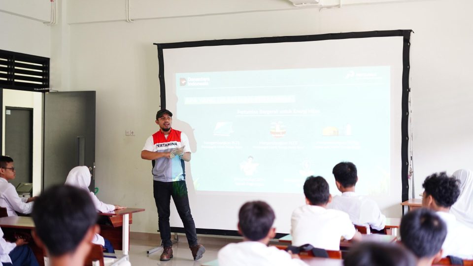 Pertamina NRE Ajak Siswa SMP Peduli Lingkungan Sejak Dini
