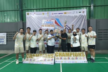 Sabet Juara I Dunia Energi Badminton Tournament 2025, PHE Bawa Pulang Piala Bergilir Menteri ESDM