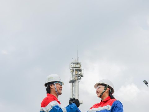 Elnusa Bantu Warga Mundu Olah Sampah Menjadi Bernilai Ekonomi