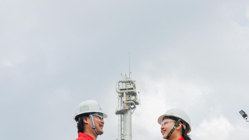 Elnusa Bantu Warga Mundu Olah Sampah Menjadi Bernilai Ekonomi