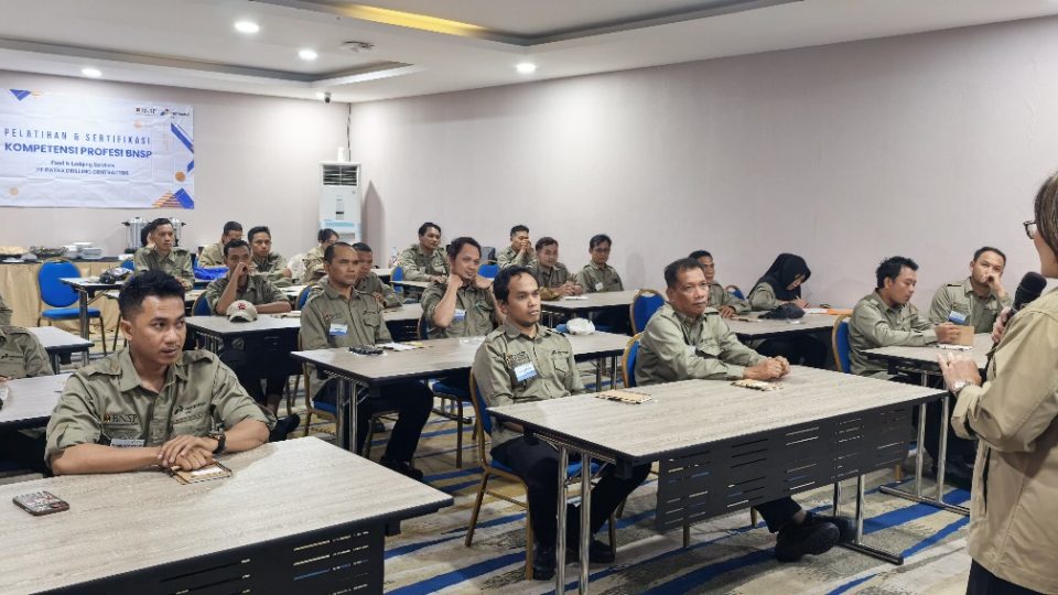 Tingkatkan Kompetensi, PDC Gelar Pelatihan dan Sertifikasi Profesi BNSP untuk Karyawan FLS