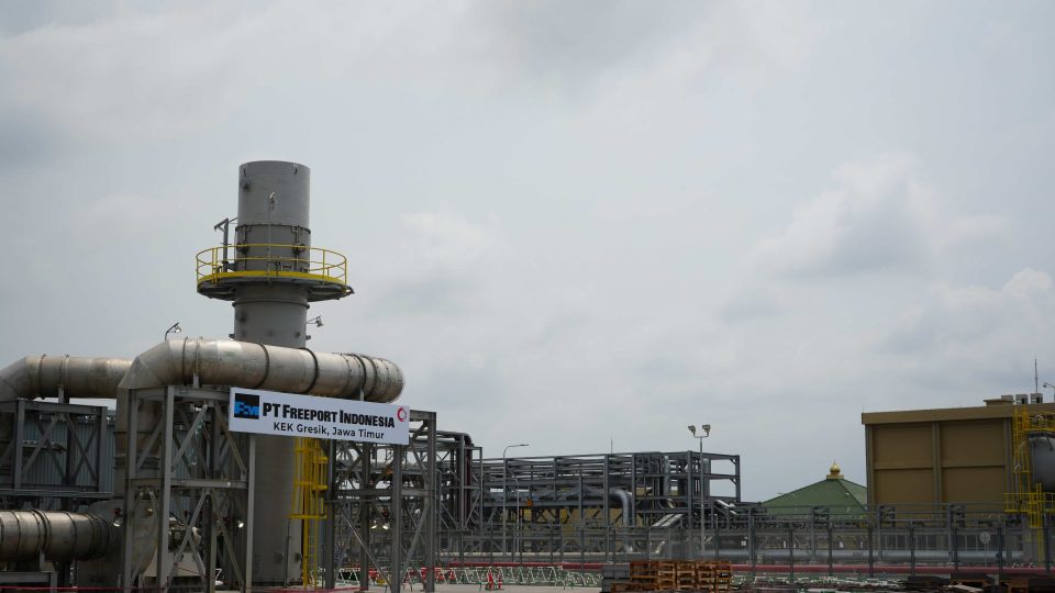 Ketimbang Diekspor, Bahlil Dorong Bijih Tembaga Amman Dijual ke Freeport