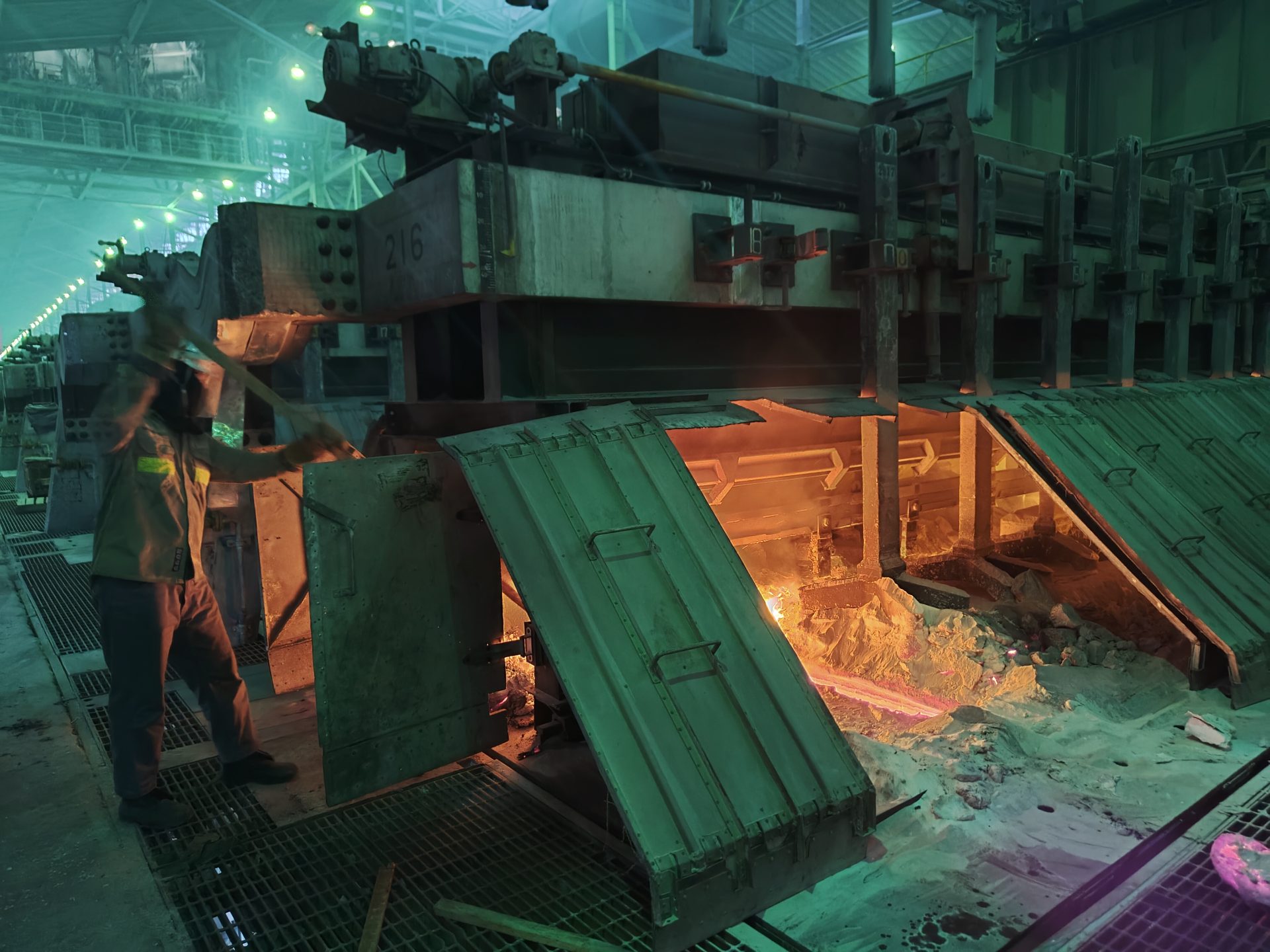 Aluminium Bangkit di Negeri Sendiri, Jalan Terang Menuju Pertumbuhan Ekonomi